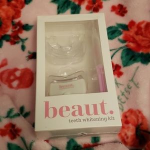 Beaut. Teeth Whitening kit